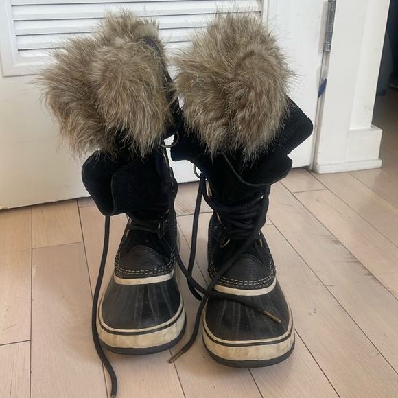 Sorel Joan of Arctic Waterproof Boots - Picture 1 of 3